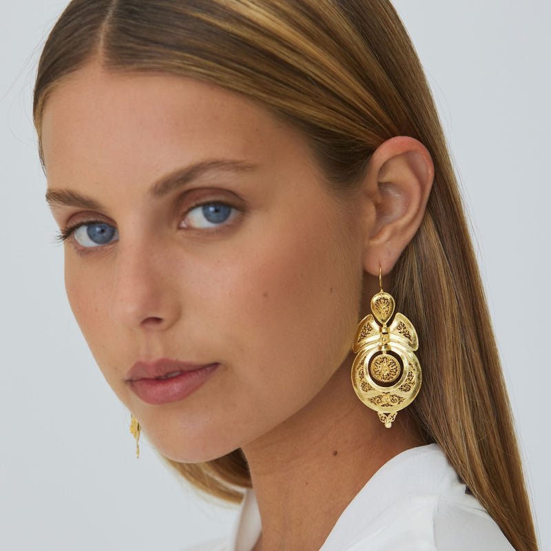 Queen Earrings in Filigree in Gold Plated Silver