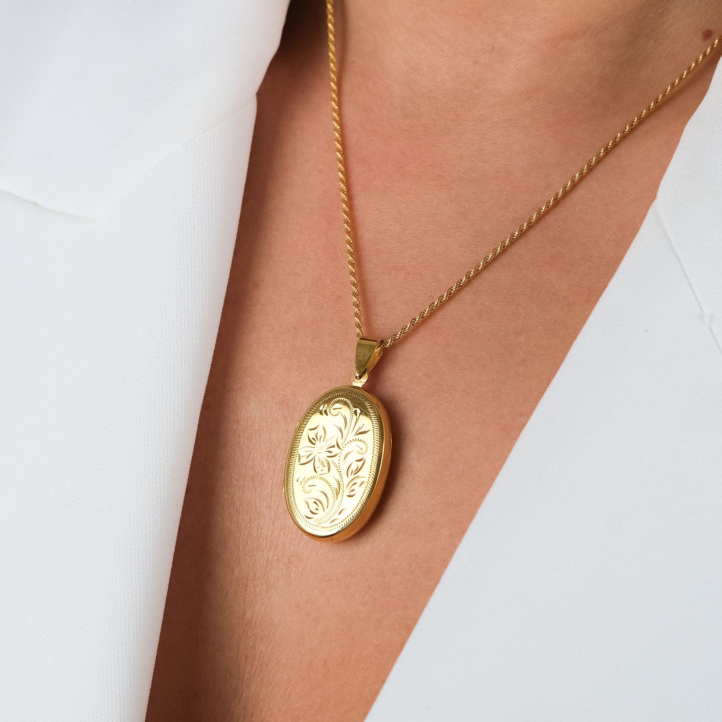 Necklace Memoria Oval in Gold Plated Silver