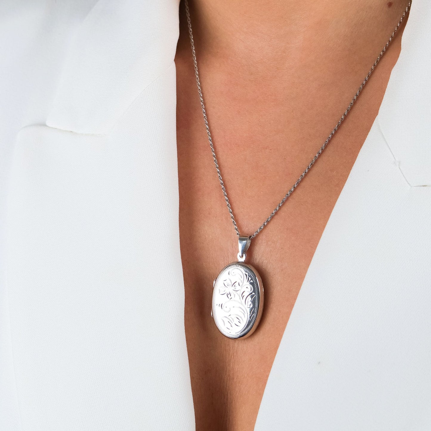 Necklace Memoria Oval in Silver