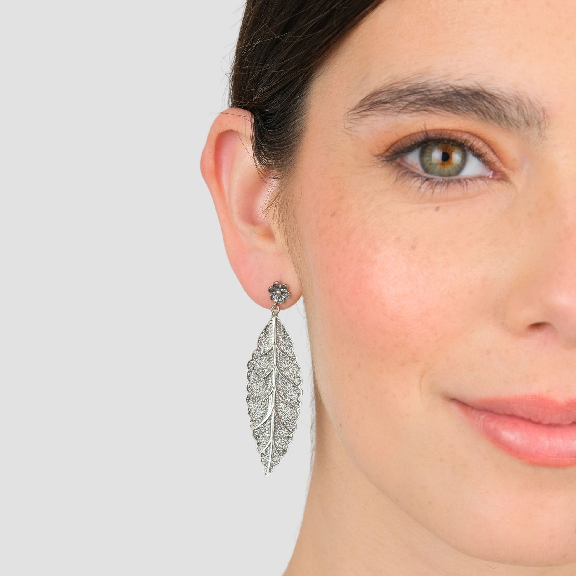 Earrings Leaf in Silver