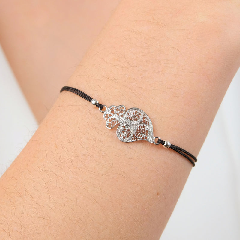 Bracelet Heart of Viana in Silver with Cord