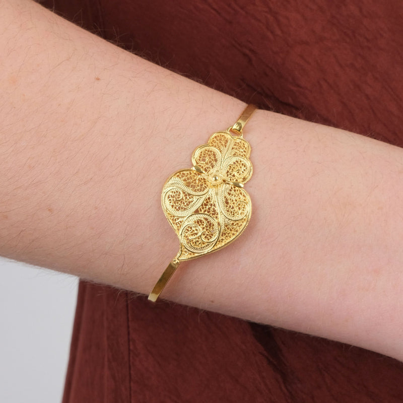 Bracelet Bangle Heart of Viana in Gold Plated Silver