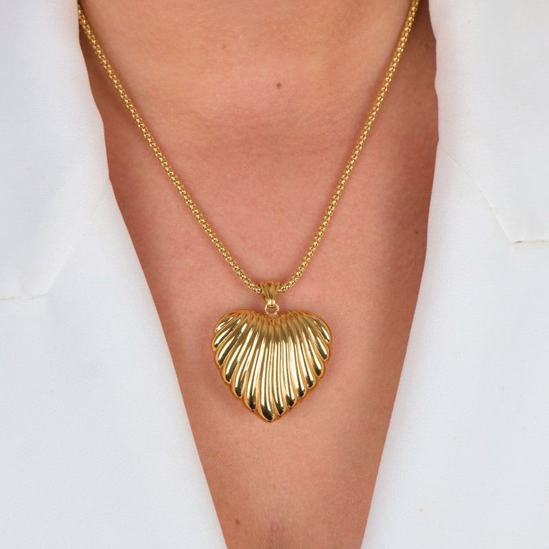 Necklace Intertwined Heart in Gold Plated Silver