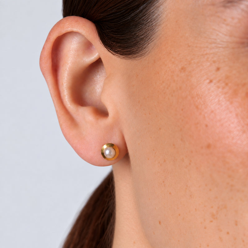 Earrings Pearl Button in 19.2Kt Gold