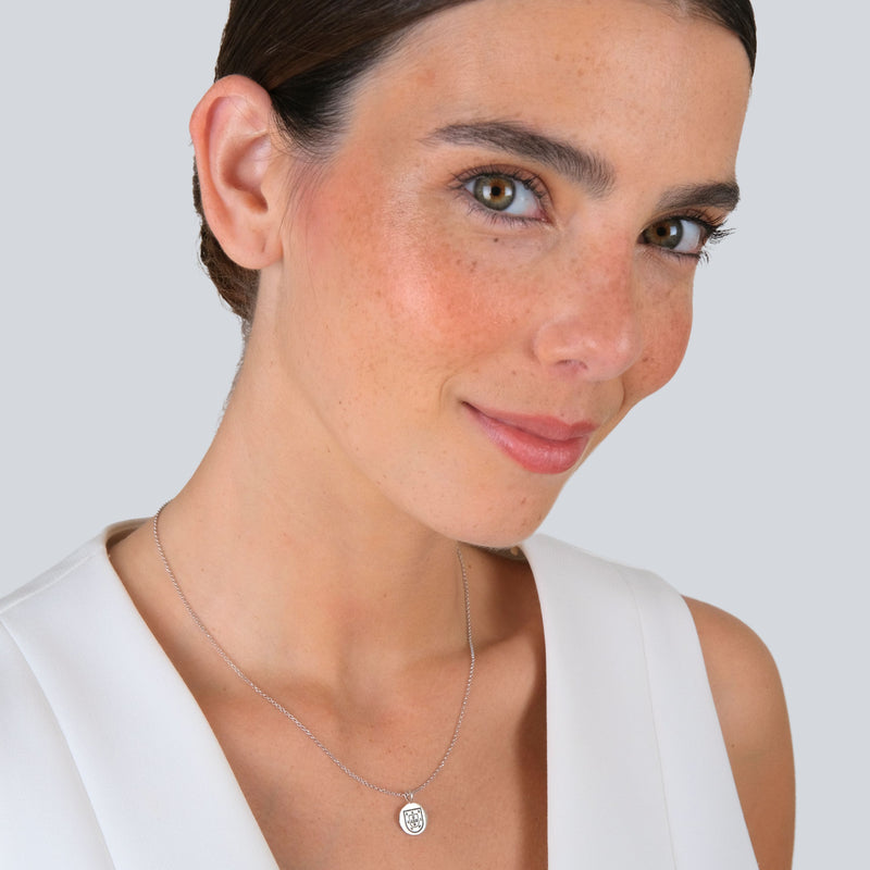 Necklace Escudo in Silver