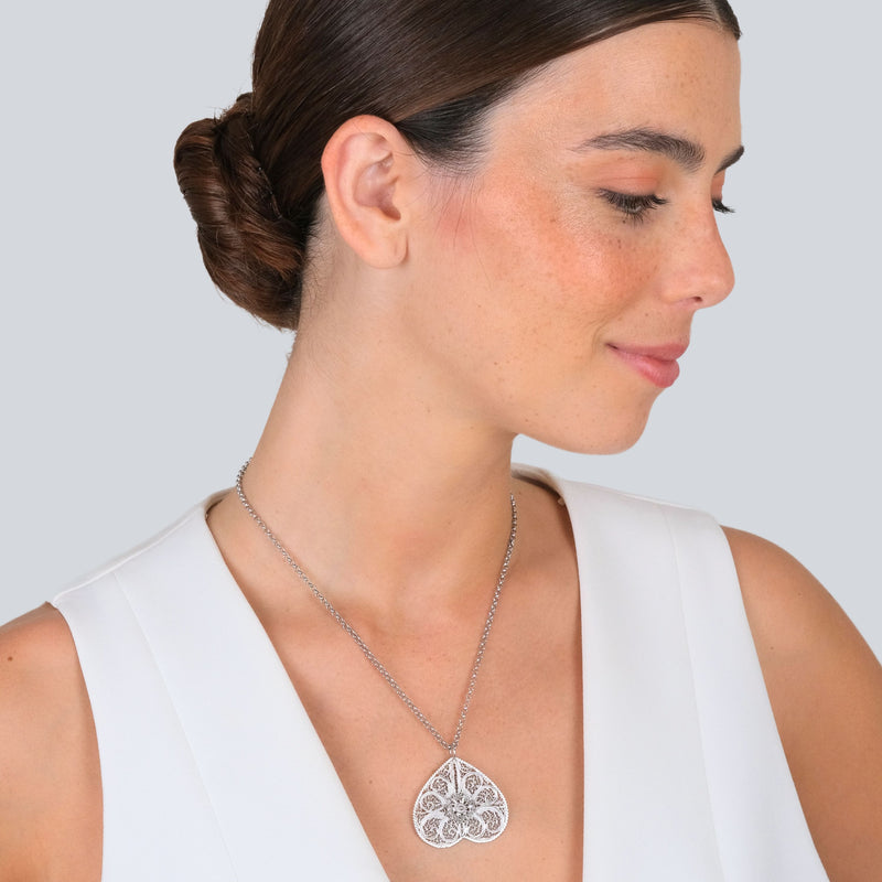 Colar Borboleta Filigrana em Prata