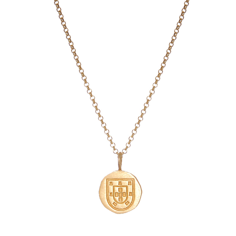 Necklace Escudo Long in Gold Plated Silver
