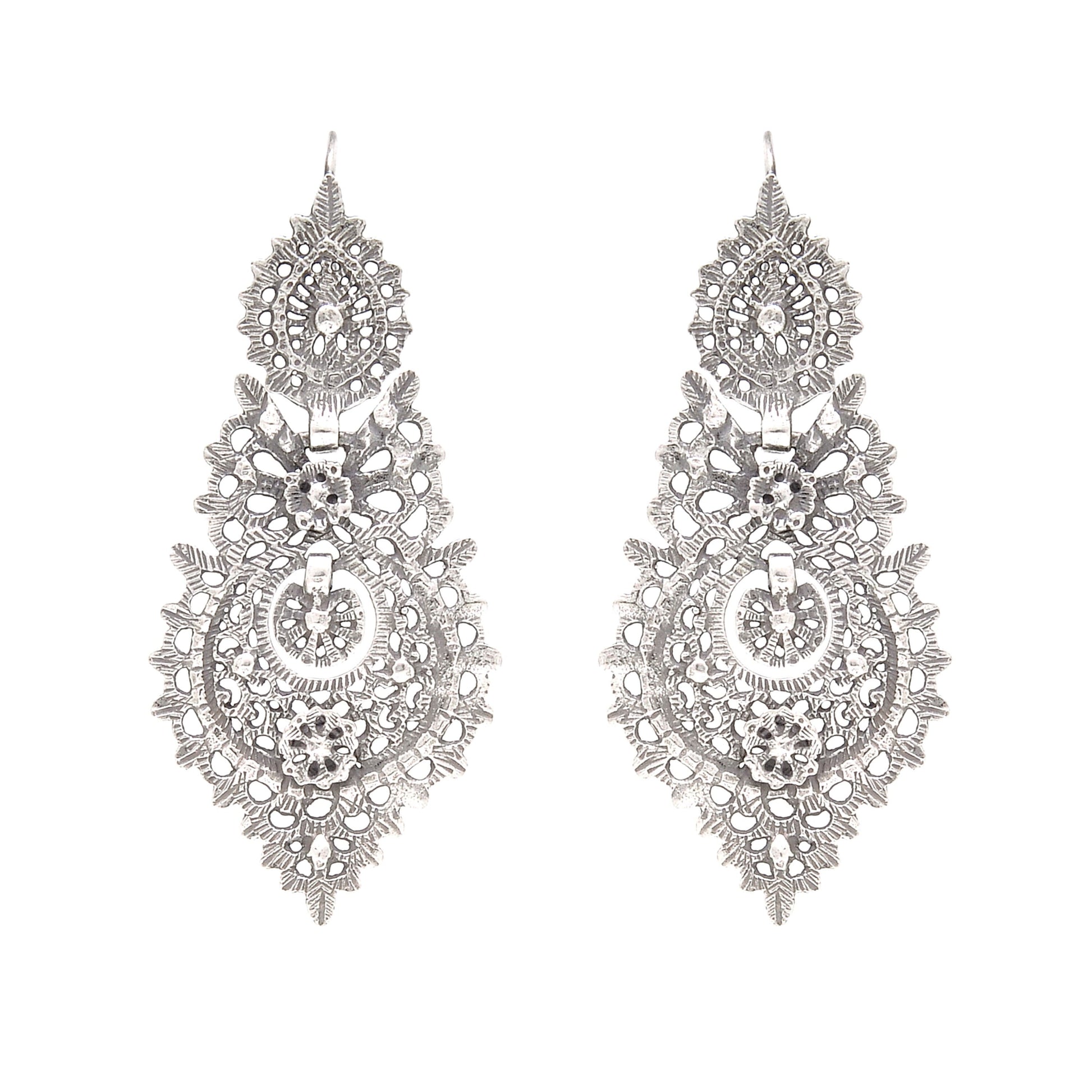 Queen Earrings L in Silver