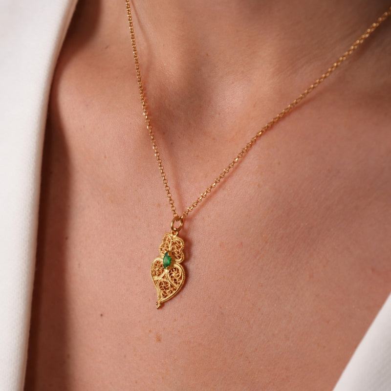Collar Corazón de Viana Verde de Plata Bañada en Oro