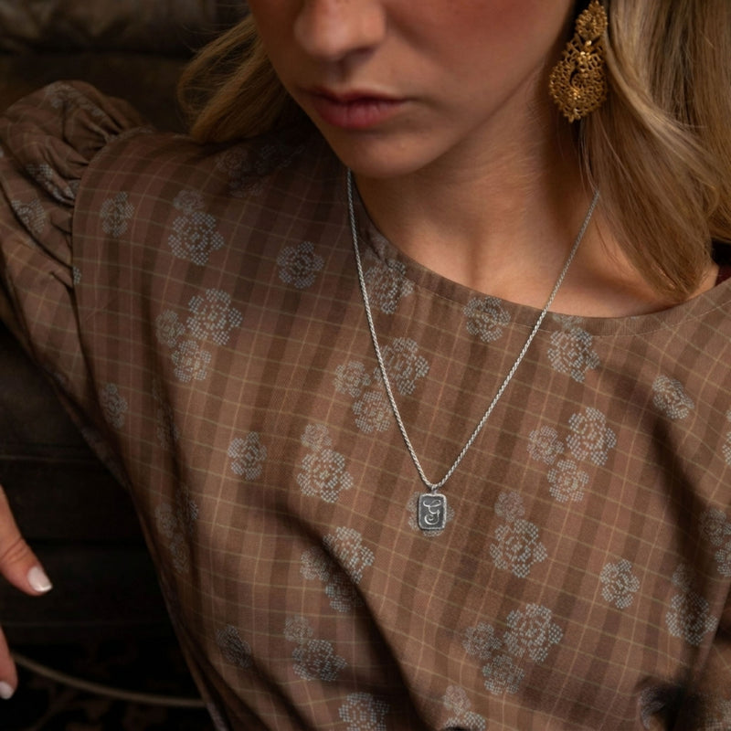 Colar Iniciais em Prata