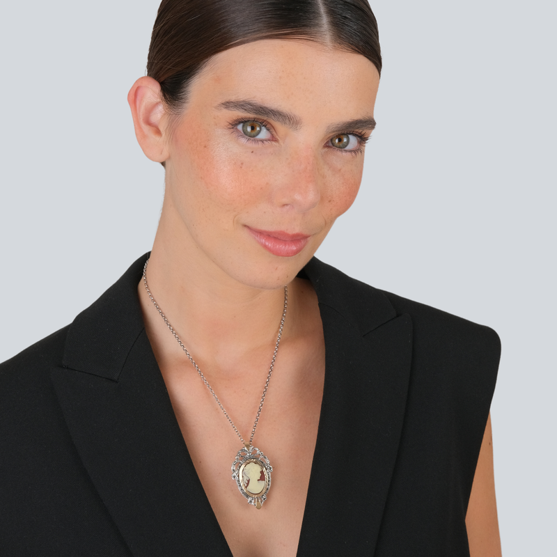 Alfinete Camafeu com Marcassites em Prata e Ouro