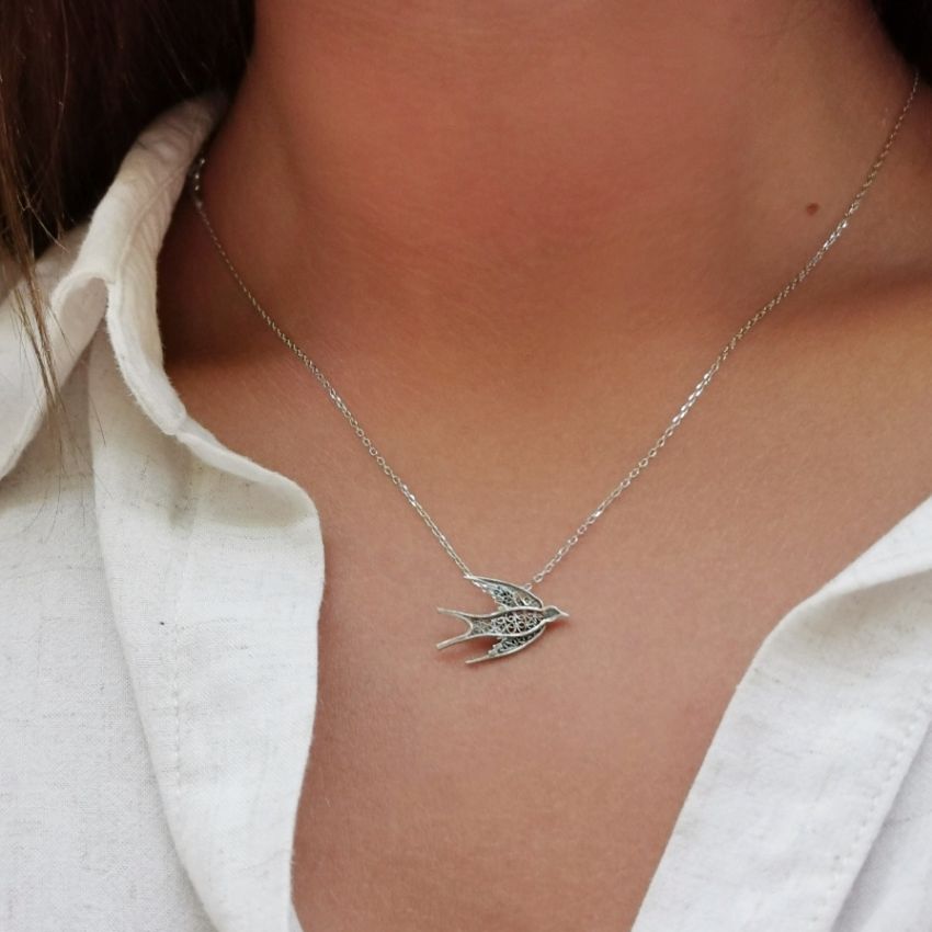 Necklace Swallow in Silver 