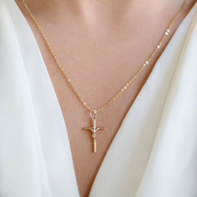 Necklace Crucifix in 19,2Kt Gold 