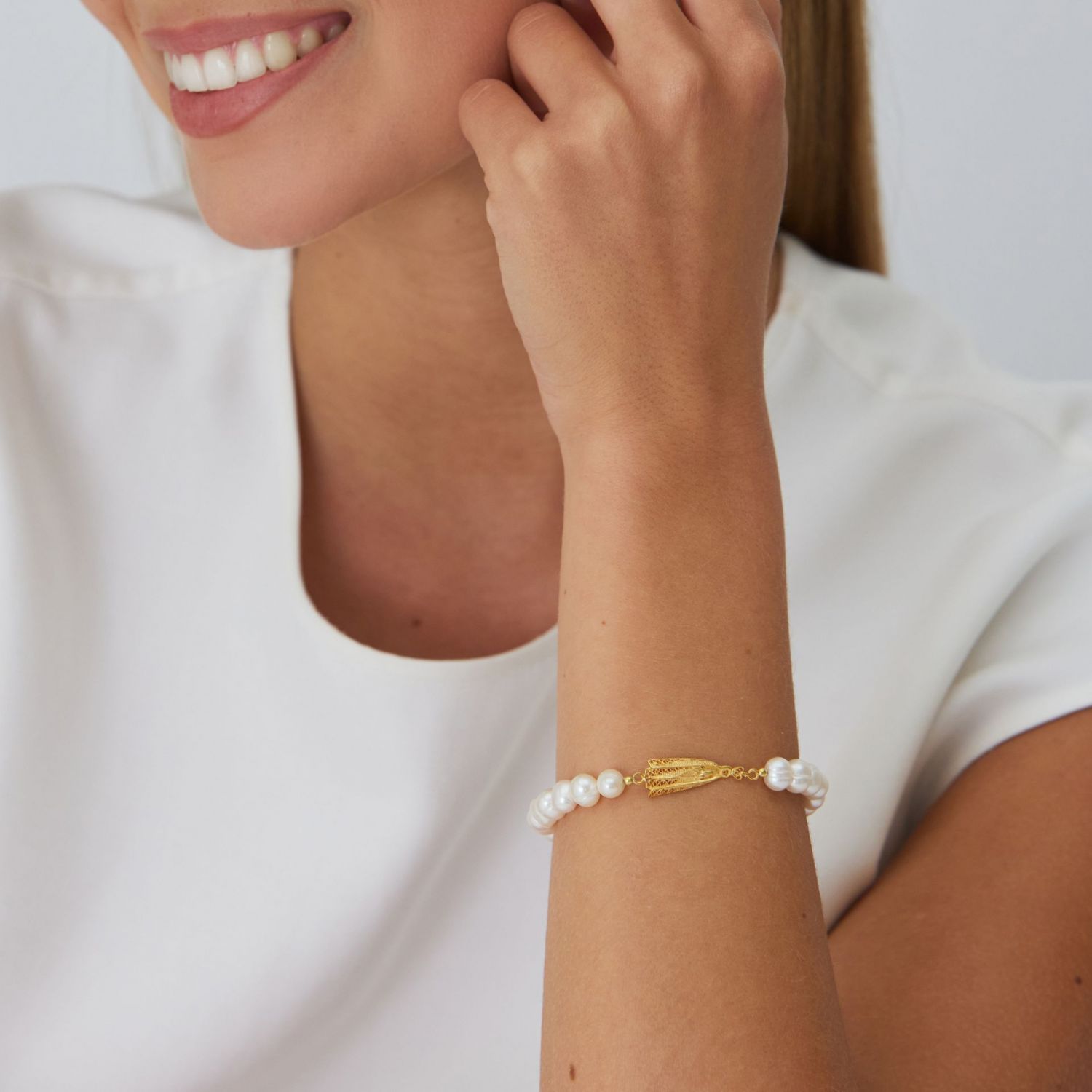 Bracelet Our Lady of Fátima in Gold Plated Silver with Pearls Bracelet Our Lady of Fátima in Gold Plated Silver with Pearls