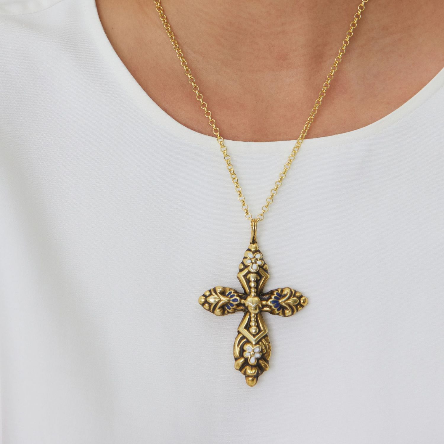 Pendant Baroque Cross XL in Gold Plated Silver Pendant Baroque Cross XL in Gold Plated Silver