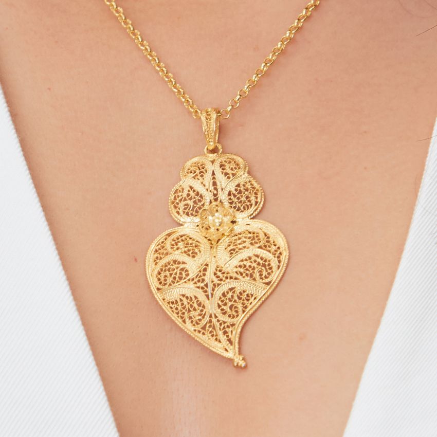 Collar Corazón de Viana 5,5cm de Plata Bañada en Oro 