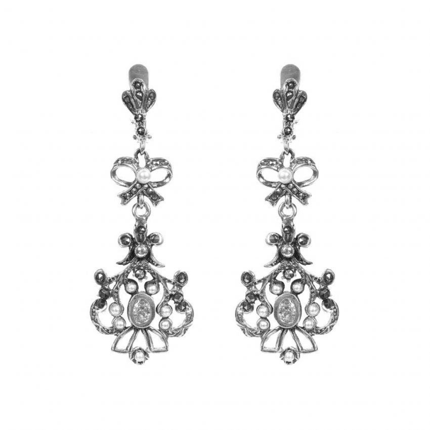 Earrings Catarina with Marcasites and Pearl in Silver 