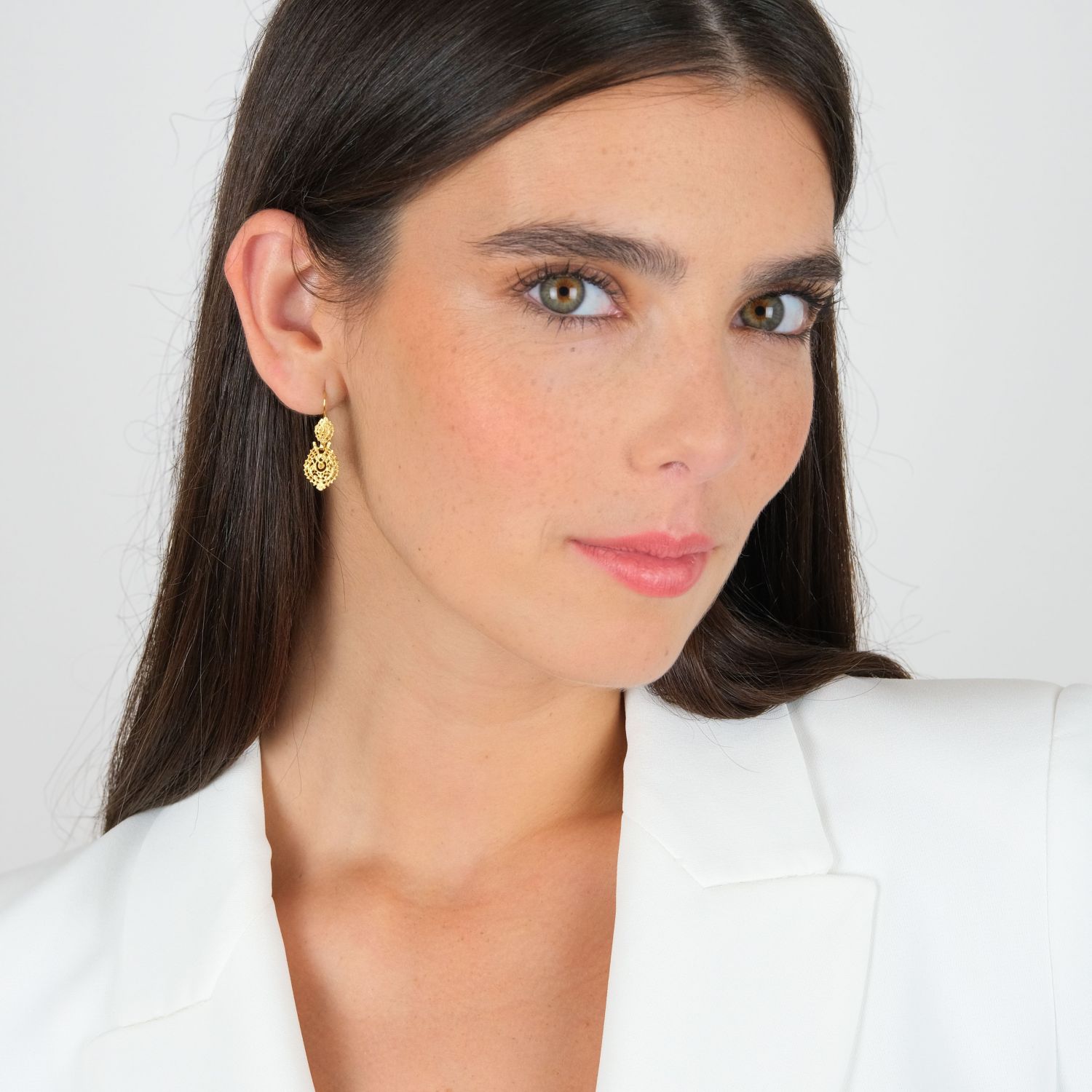 Queen Earrings XS in 9Kt Gold Queen Earrings XS in 9Kt Gold