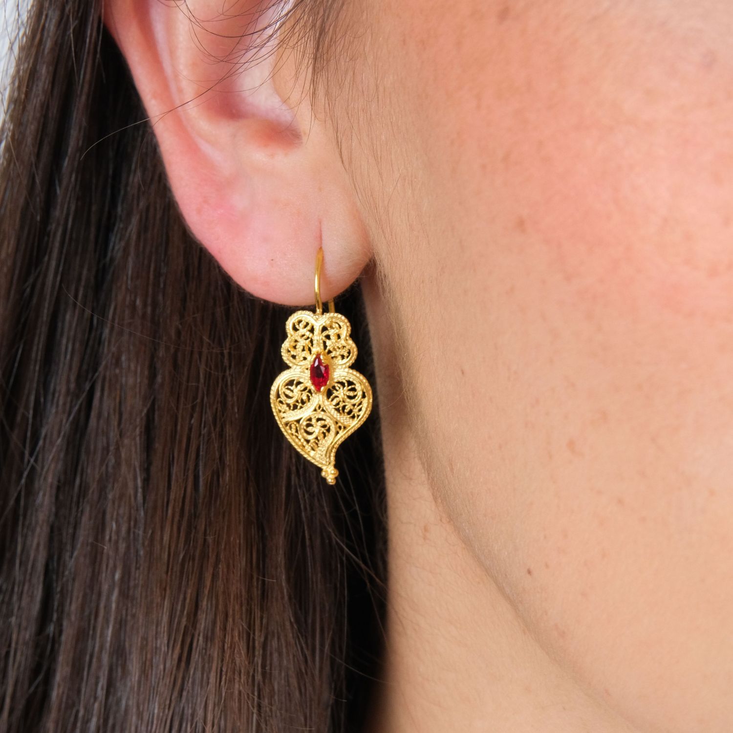 Pendientes Corazón de Viana Rojo de Plata Bañada en Oro 