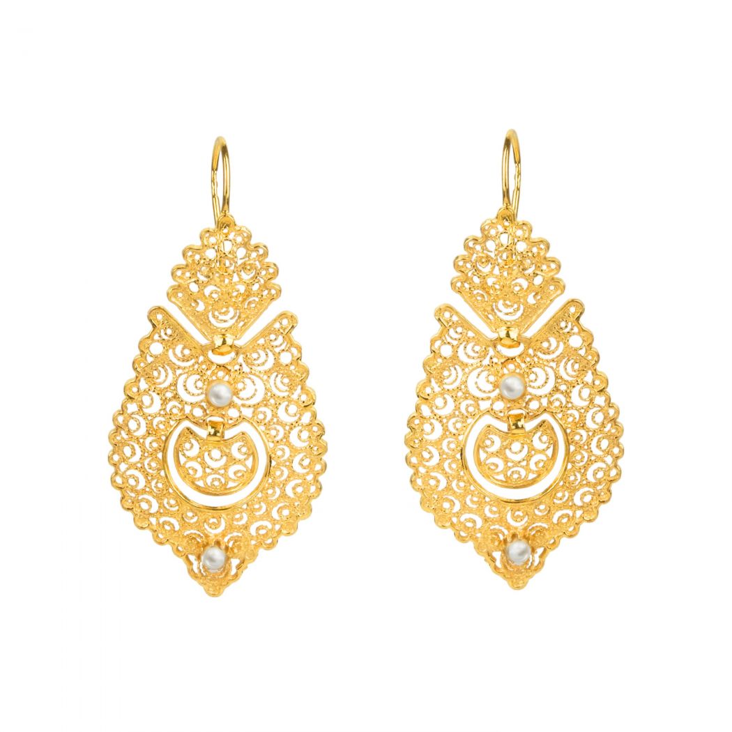 Queen Earrings Filigree in Gold Plated Silver with Pearls 