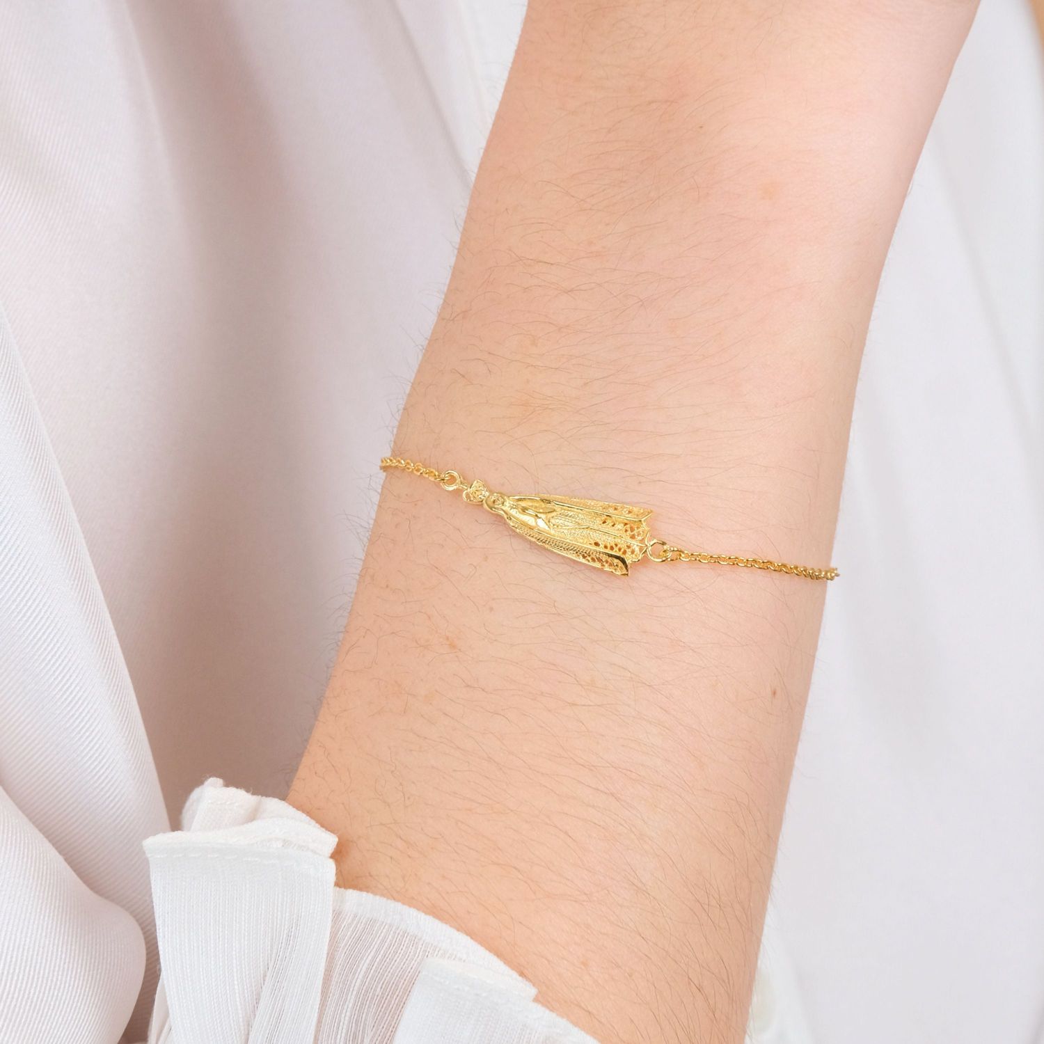 Pulsera Nuestra Señora de Fátima de Plata Bañada en Oro Pulsera Nuestra Señora de Fátima de Plata Bañada en Oro