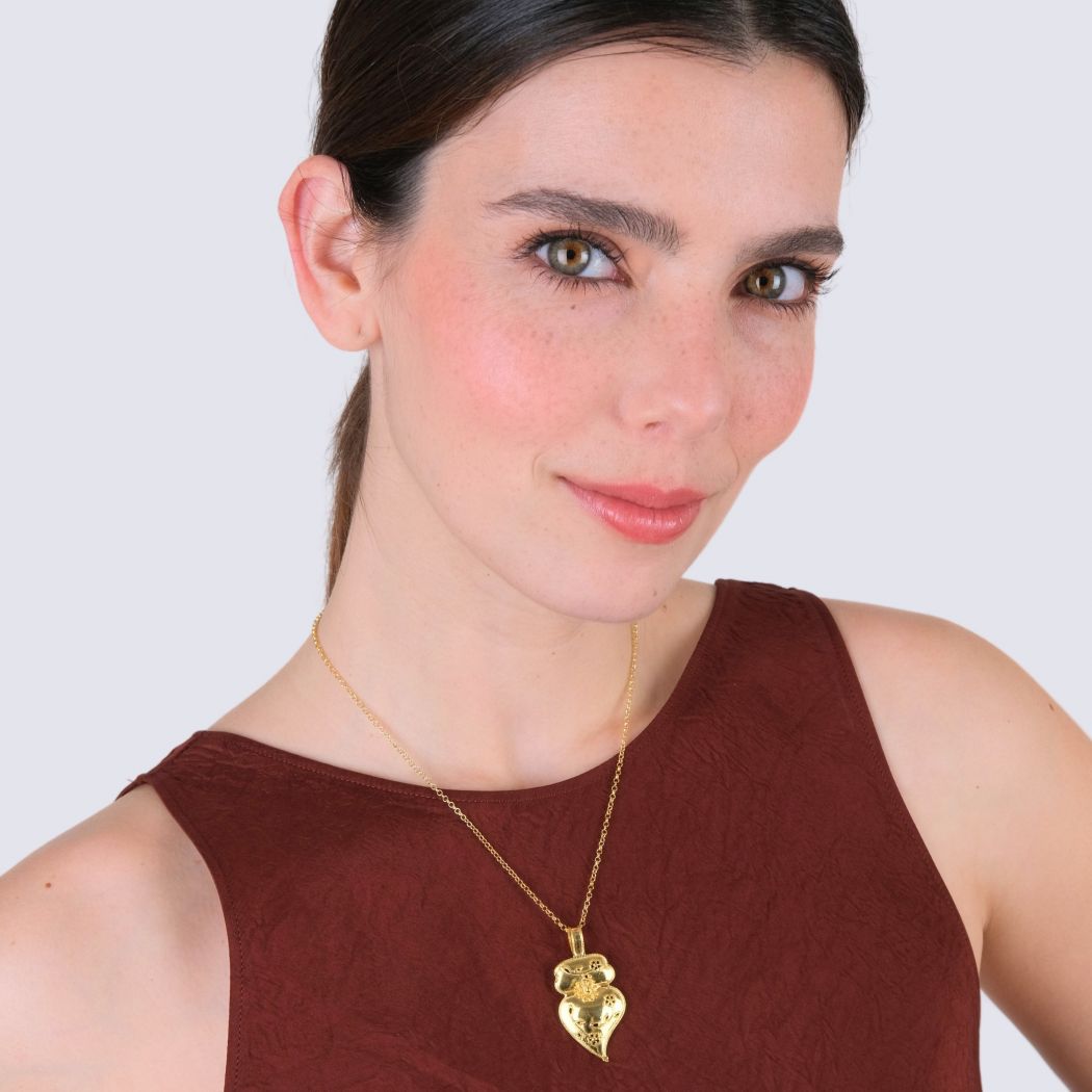 Collar Corazón de Viana Chapa Opado de Plata Bañada en Oro 