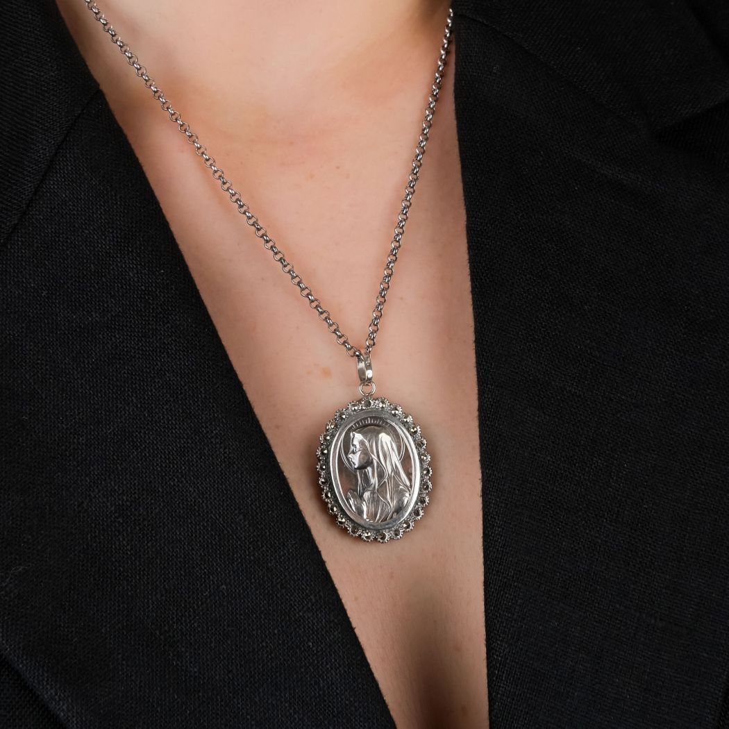 Necklace Our Lady of the Carrapito Marcasites in Silver 