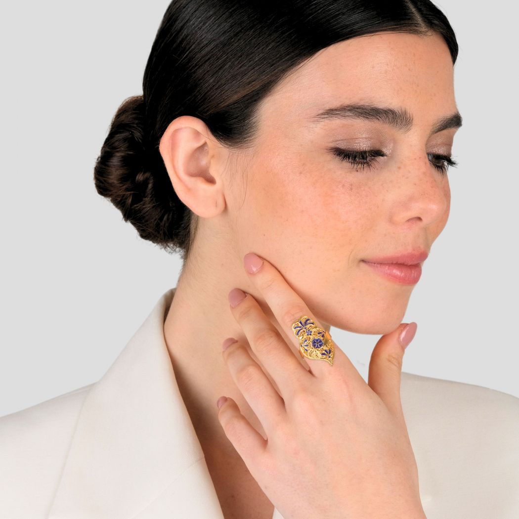 Anillo Corazón de Viana Azul Real de Plata Bañada en Oro 