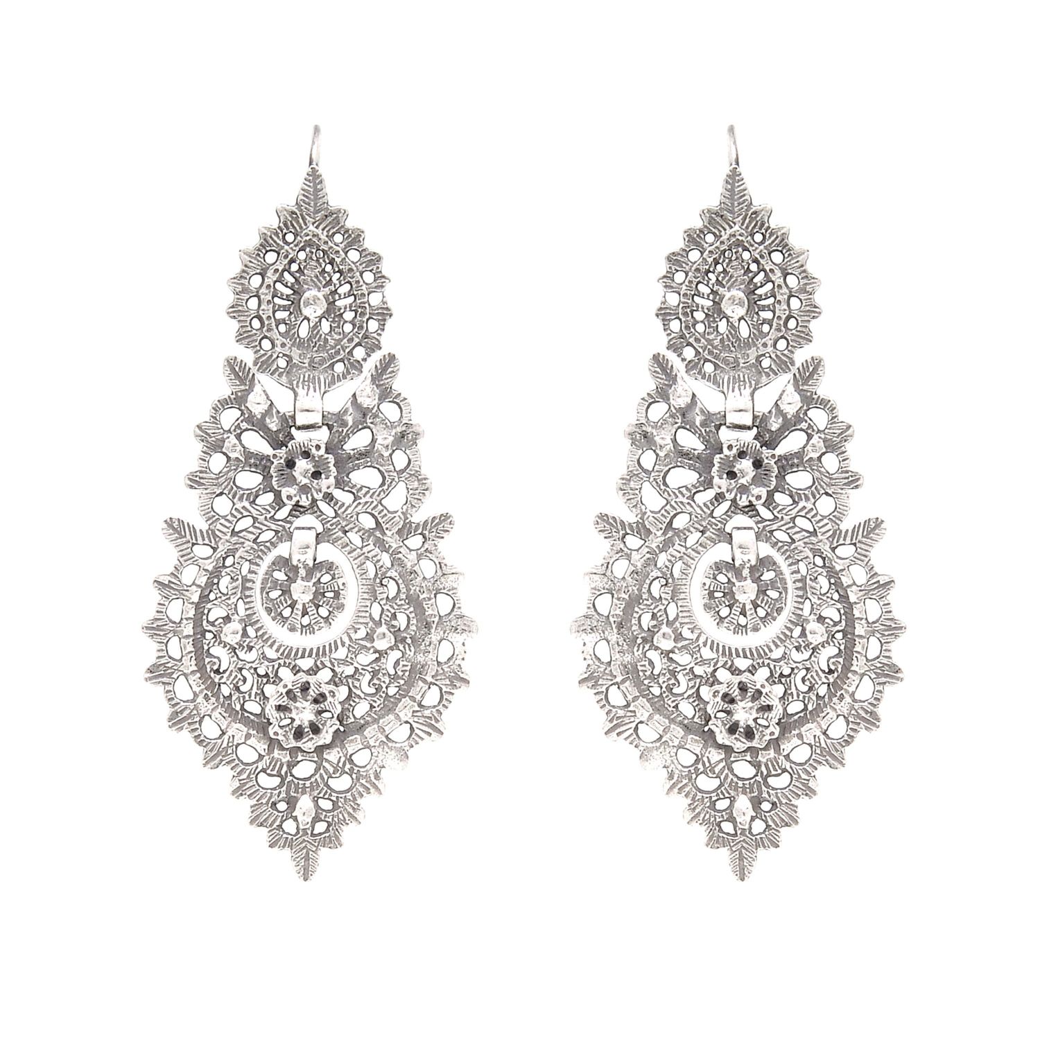 Queen Earrings L in Silver 