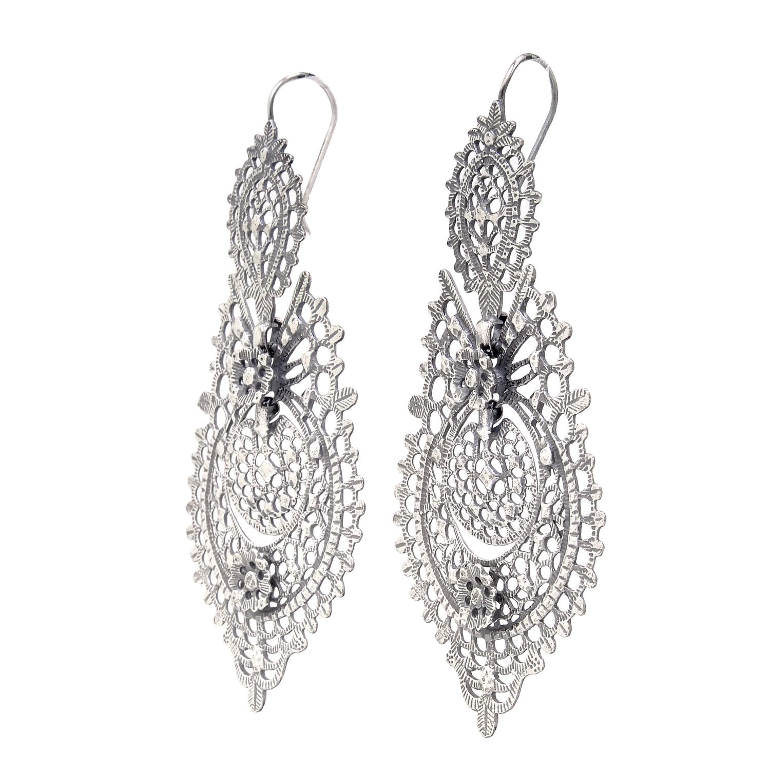 Queen Earrings XL in Silver Queen Earrings XL in Silver