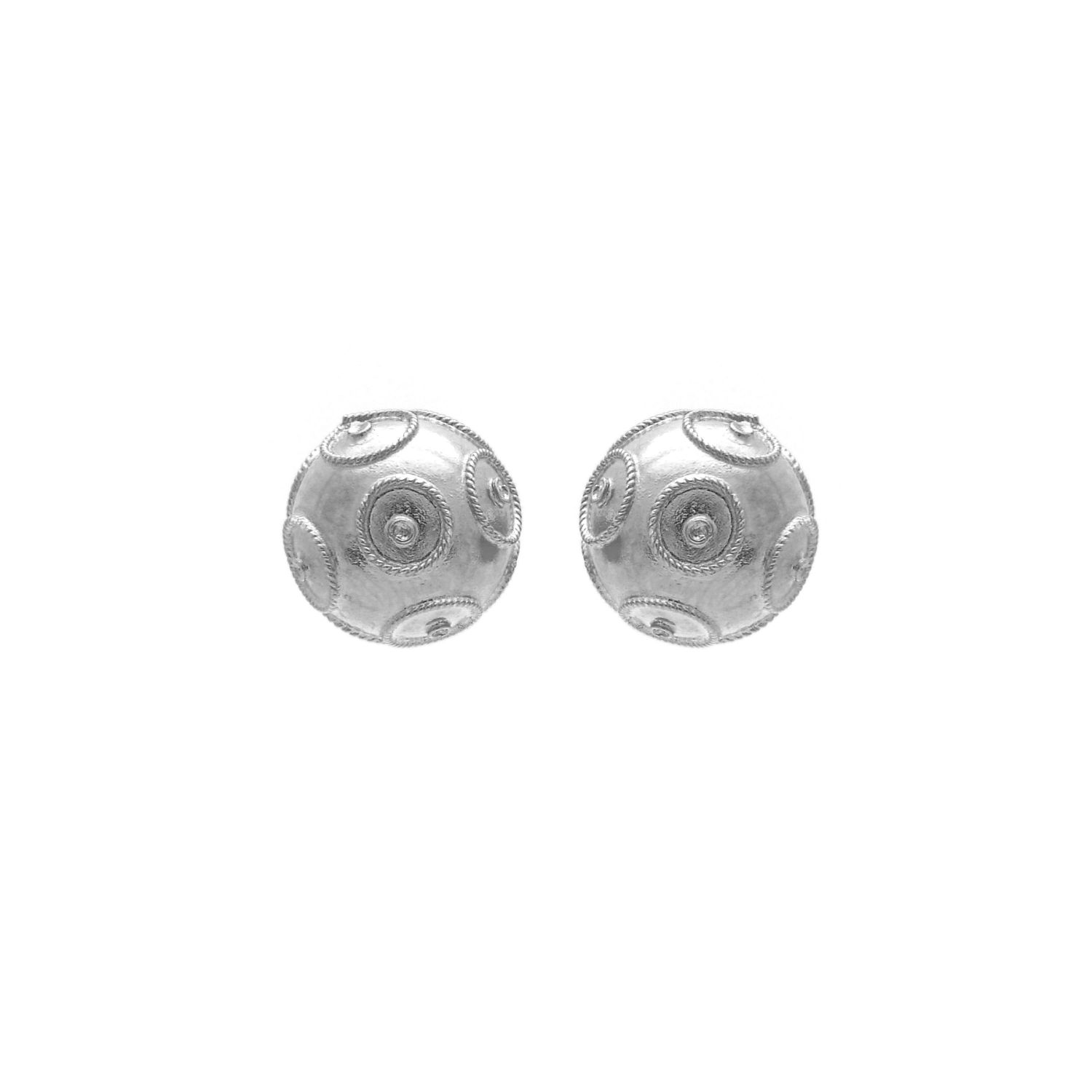 Earrings Viana’s Conta in Silver Earrings Viana’s Conta in Silver