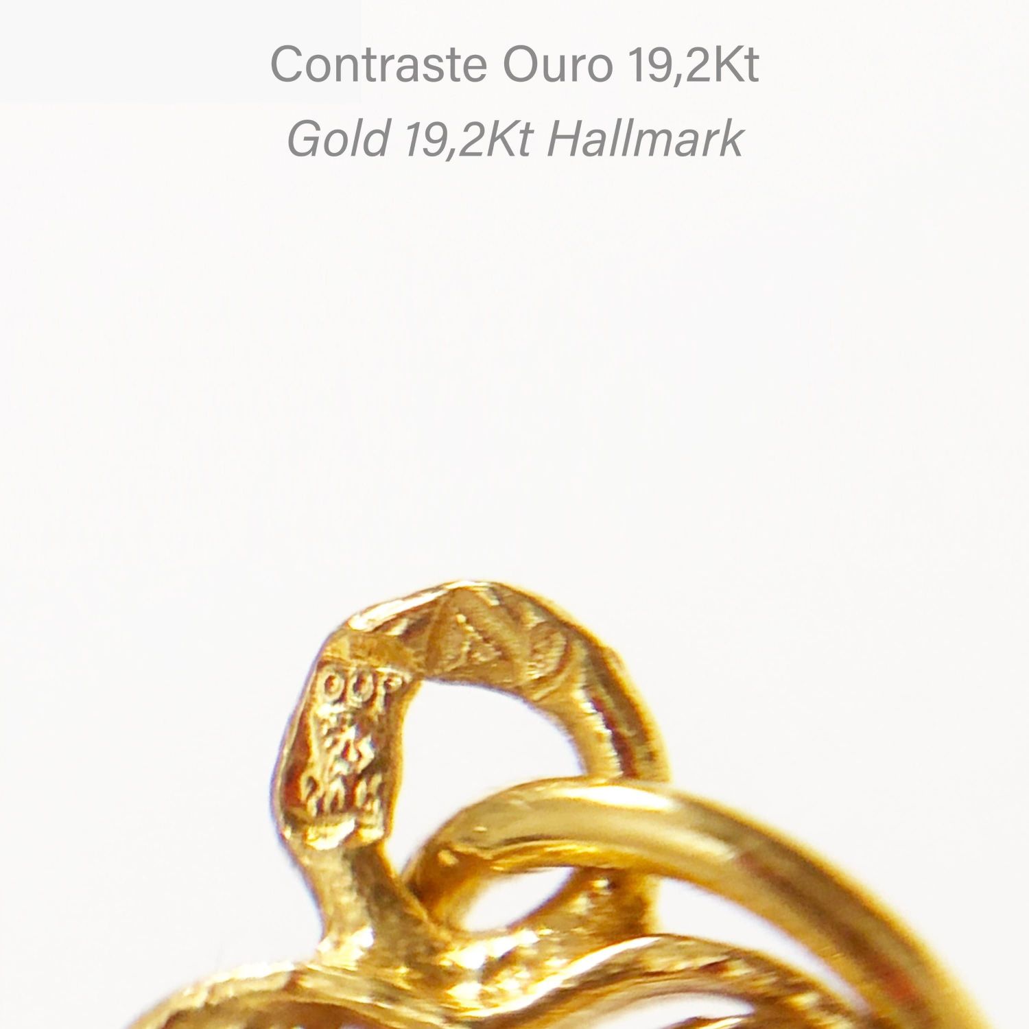Colar Flor em Ouro 19,2Kt Colar Flor em Ouro 19,2Kt