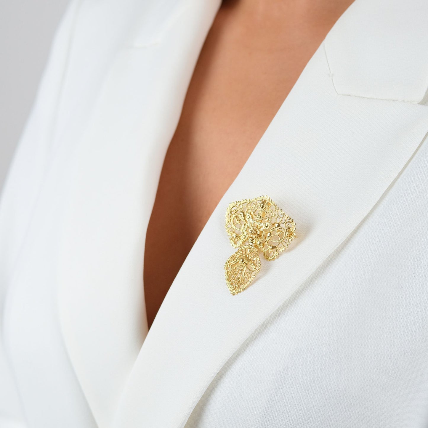 Brooch Bow in Gold Plated Silver