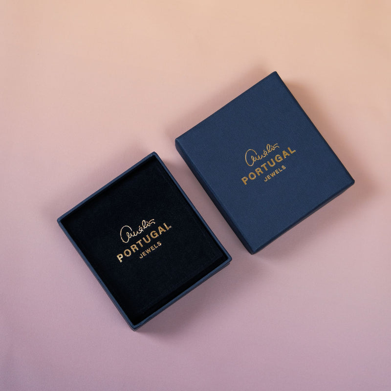 Necklace Heart of Amália in Silver in Portugal Jewels gift packaging