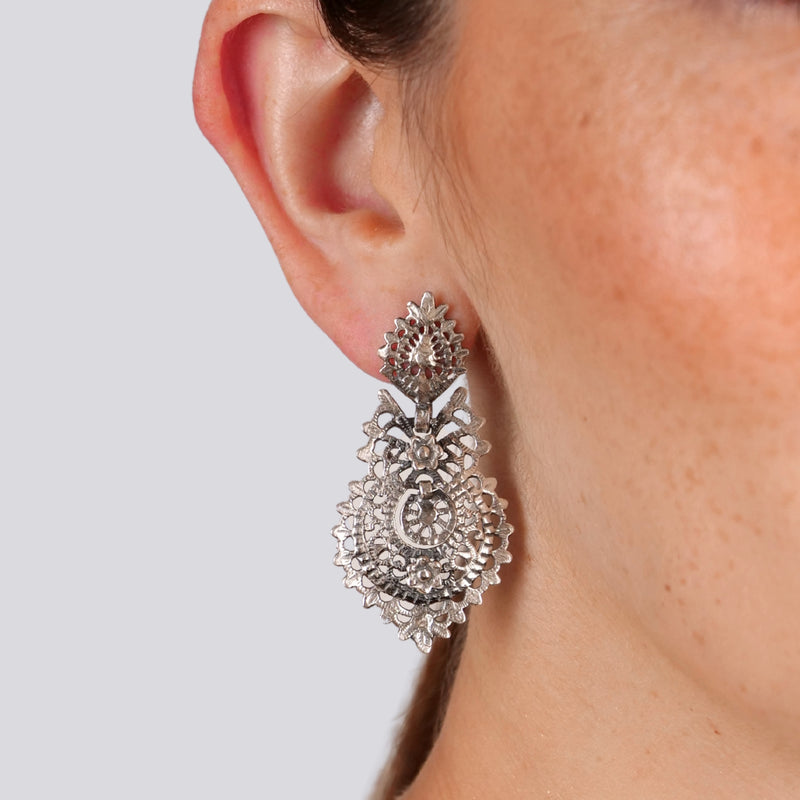 Boucles d'Oreilles Reine Puce M en Argent