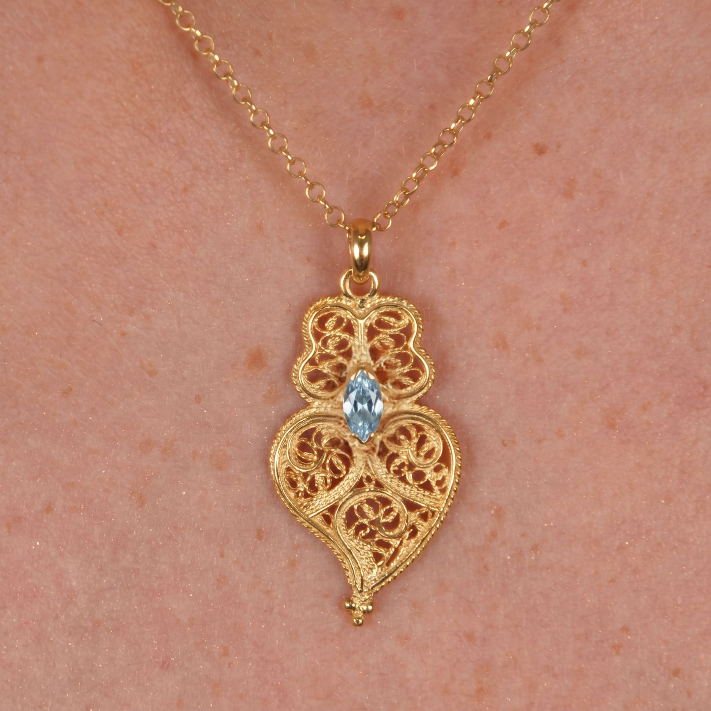 Necklace Heart of Viana Aqua Blue in Gold Plated Silver worn by model