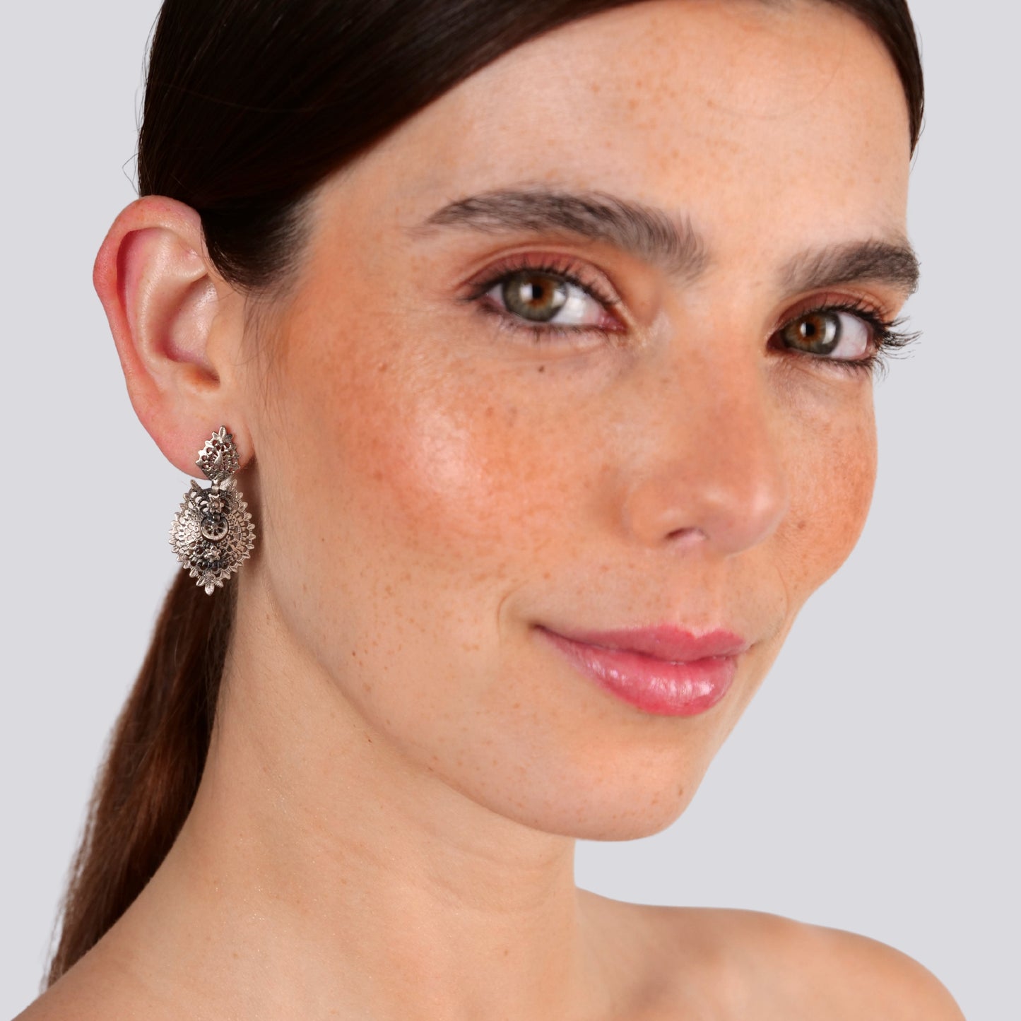 Boucles d'Oreilles Reine Puce S en Argent