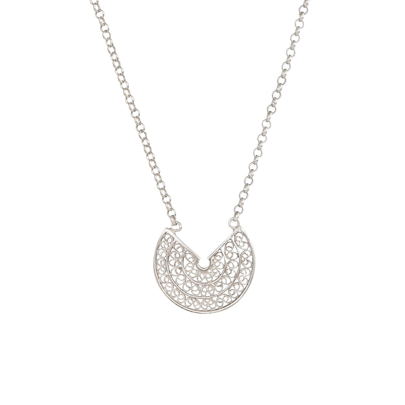 Necklace Circles in Silver
