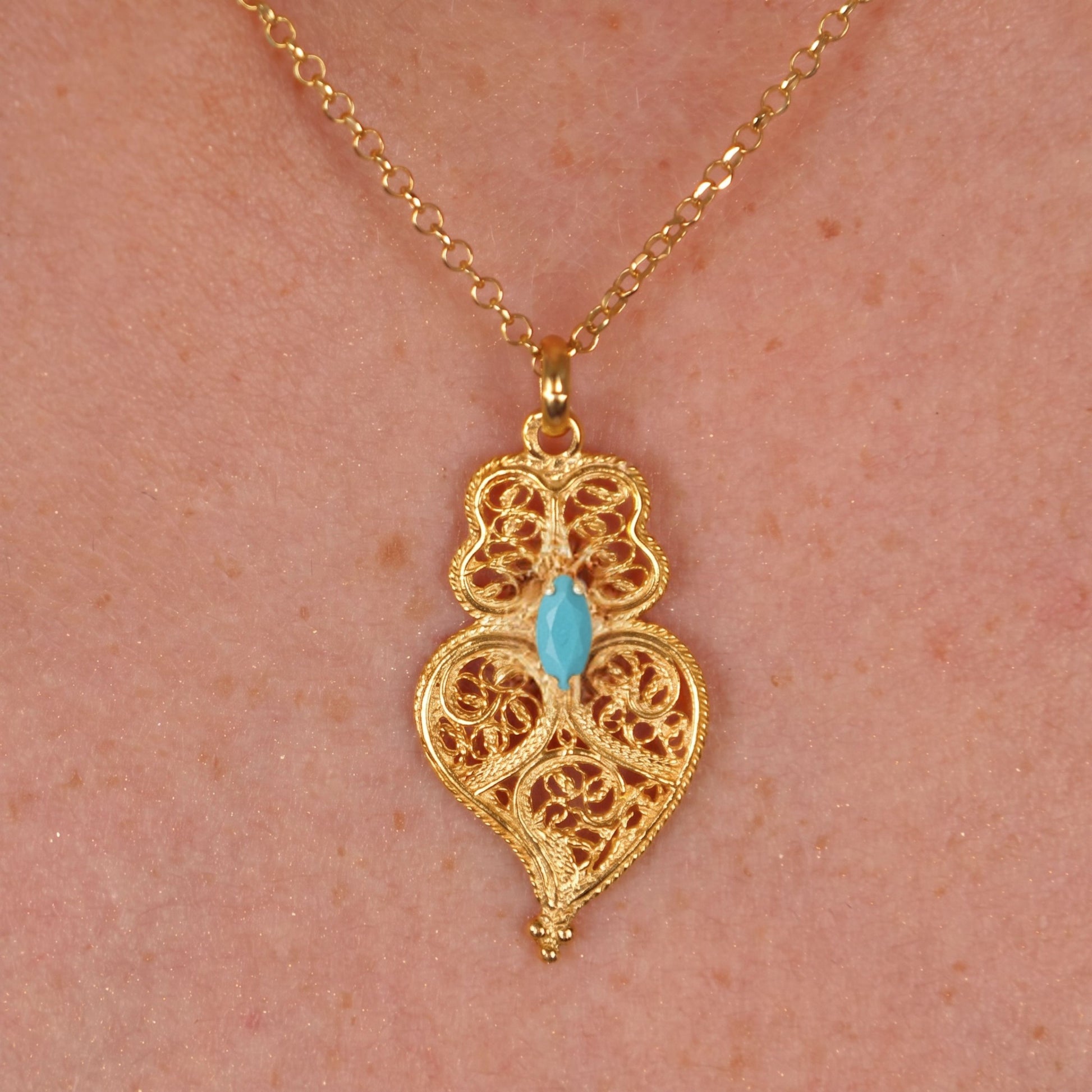 Necklace Heart of Viana Turquoise Blue in Gold Plated Silver worn by model
