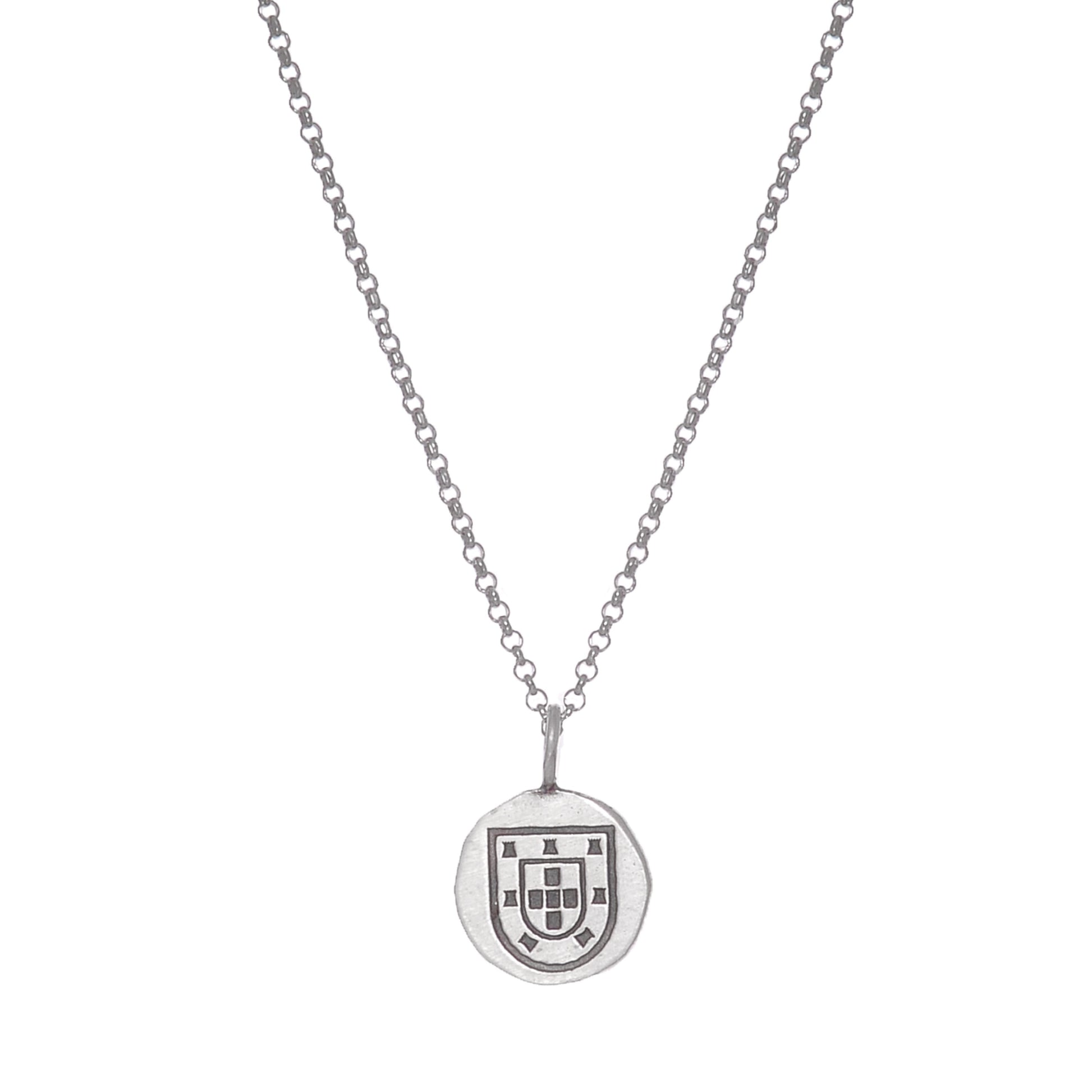 Necklace Escudo Long in Silver