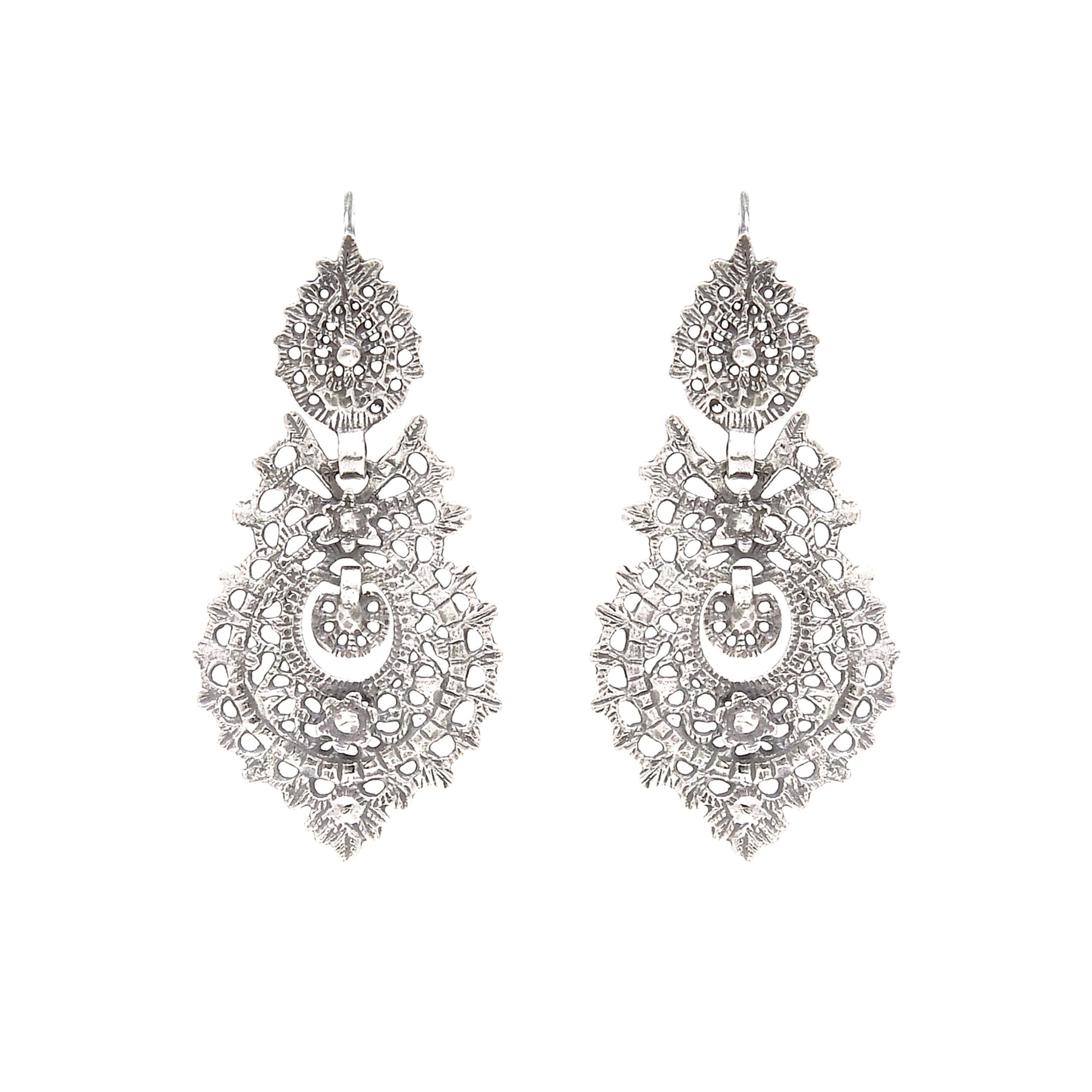 Queen Earrings M in Silver
