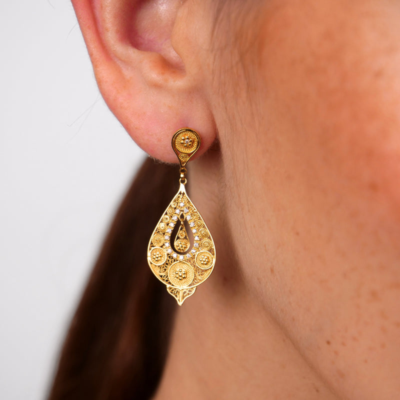 Earrings Teardrop Circles in 19.2Kt Gold and Diamonds