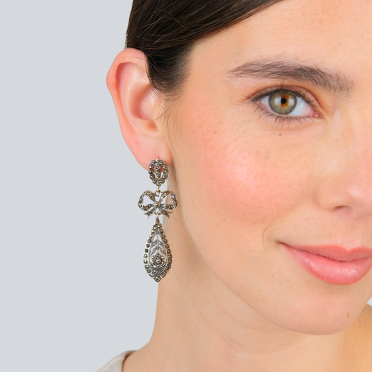 King Earrings of Marcasites in Silver