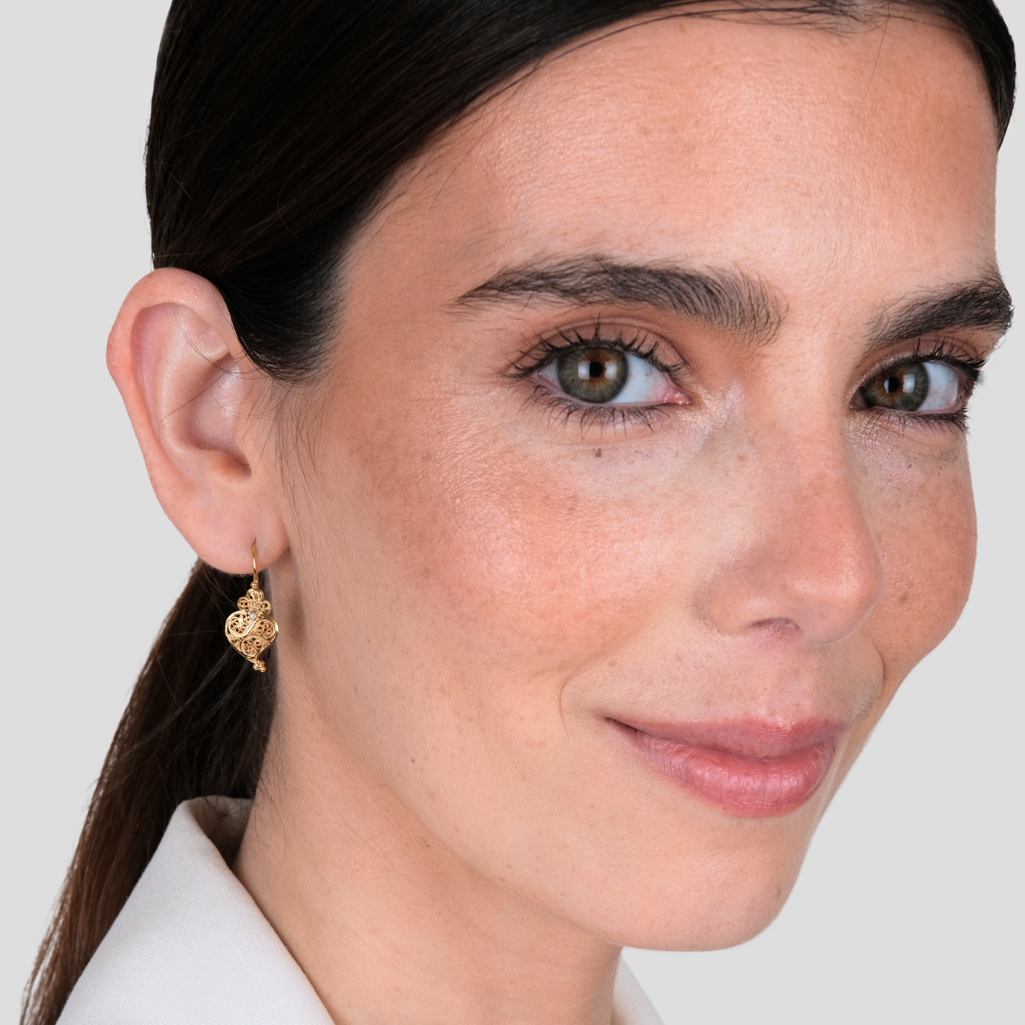 Boucles d'Oreilles Cœur Plein en Or 19,2 Carats et Diamant