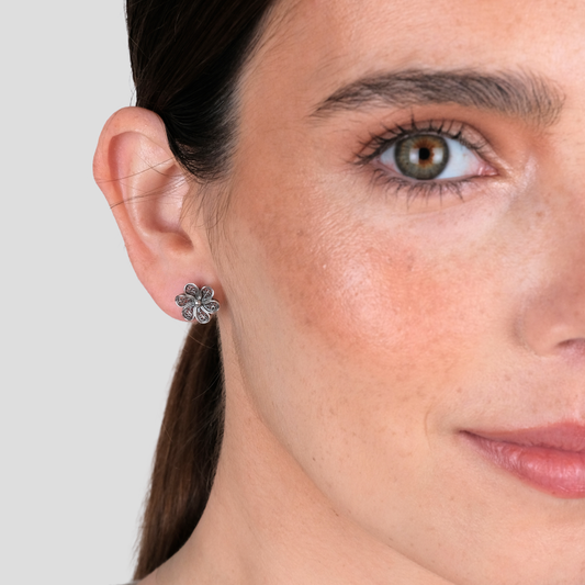 Earrings Flower in Silver