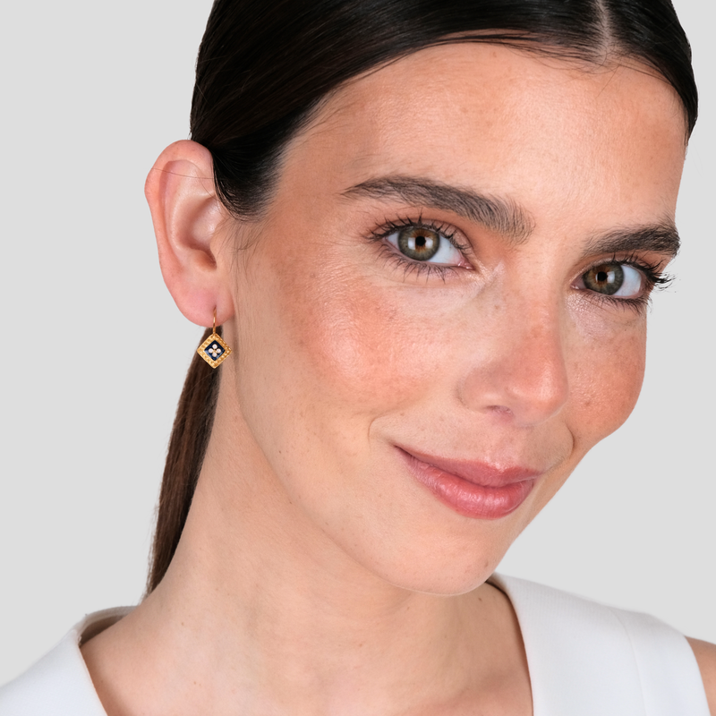 Brincos Caramujo Losango em Prata Dourada