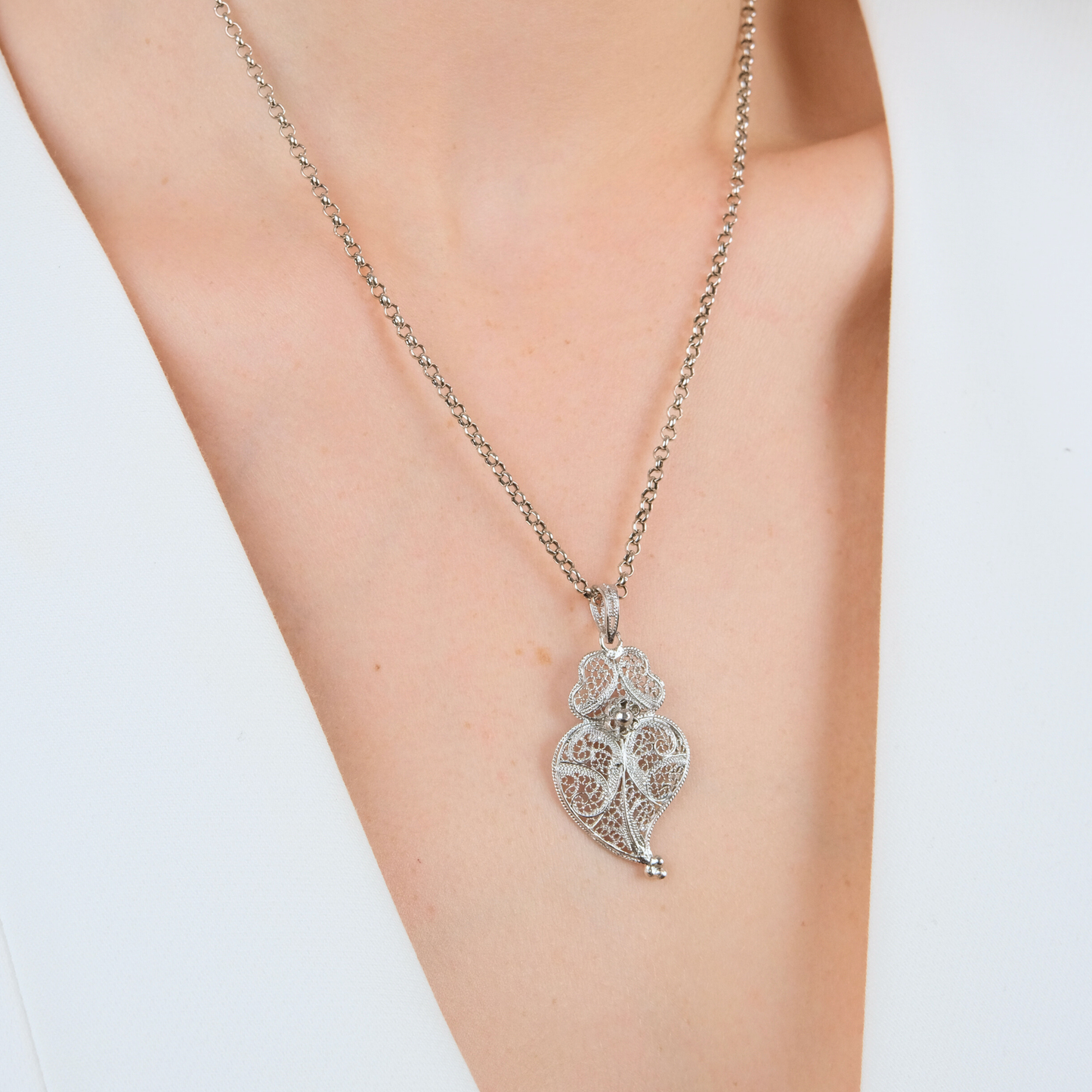 Colar Coração de Viana 4,0 cm em Prata