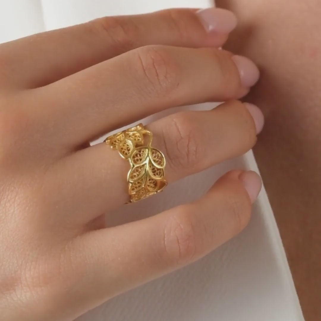 Ring Leaves in Gold Plated Silver