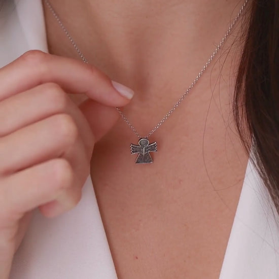 Necklace Guardian Angel in Silver