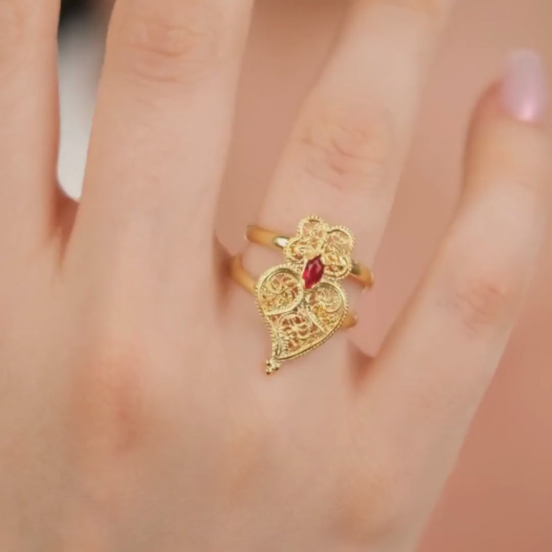 Ring Heart of Viana Red in Gold Plated Silver